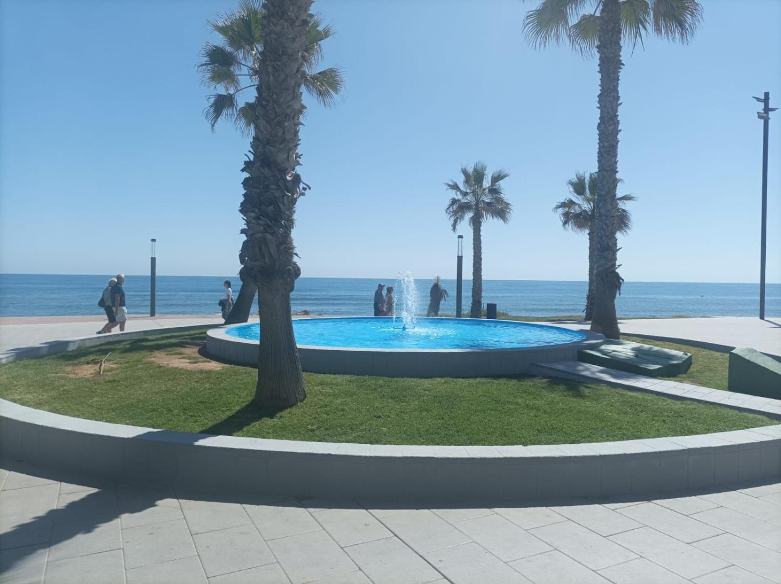 Primera Linea De Mar Torrevieja Bagian luar foto